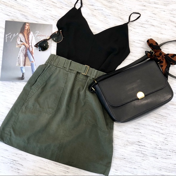 Banana Republic Army Green Utility Skirt Size XXSP - Picture 3 of 8